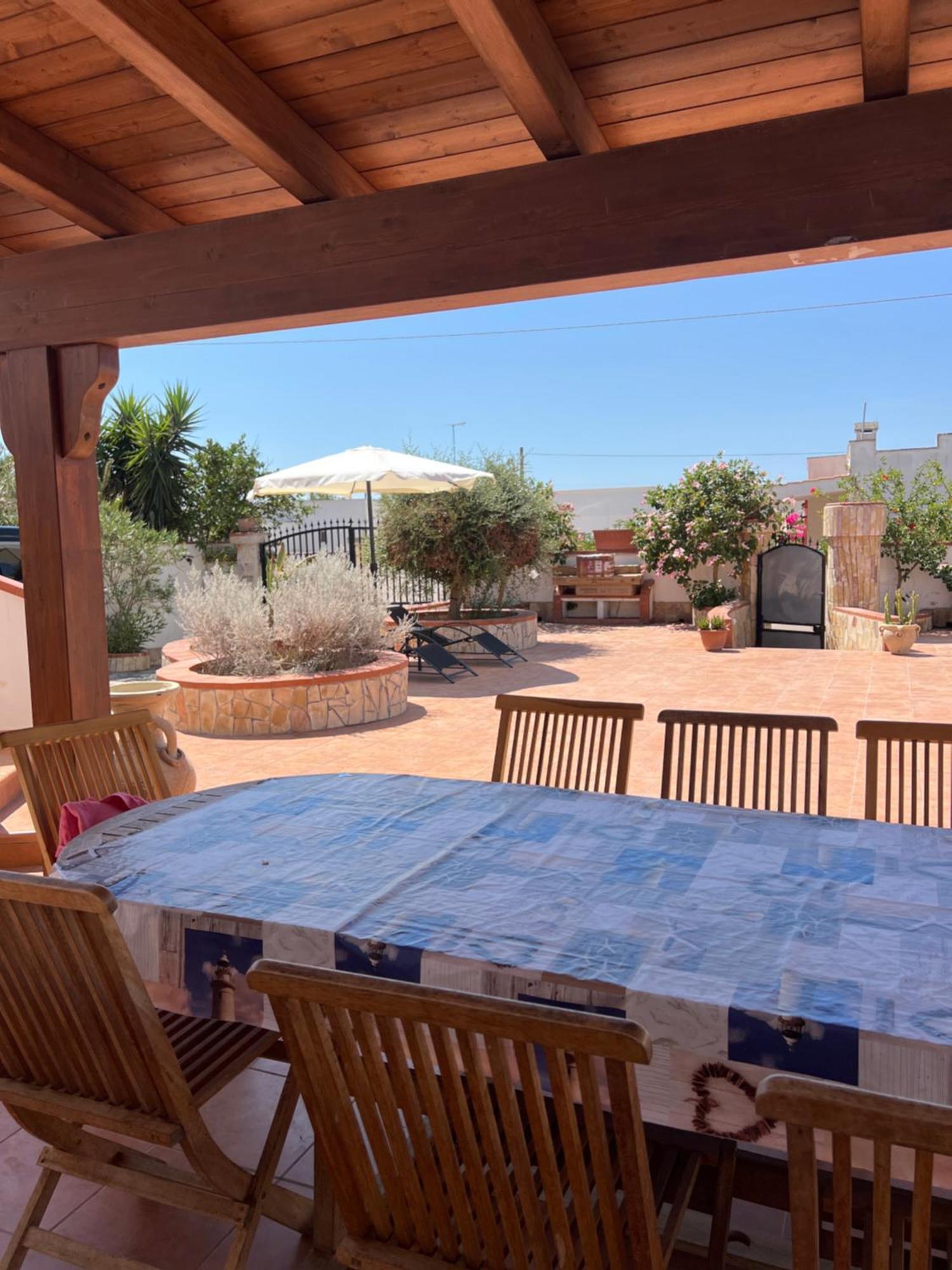 La Casa Di Clelia Torre Colimena Porto Cesareo Salento Esclusiva 2 Piani Con 6 Doppie 3 Bagni Posti Auto Terrazza Giardino 5 Minuti Dal Mare * San Pietro in Bevagna